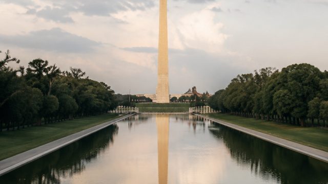 Revitalizing History: The Reflecting Pool's New Chapter | t0