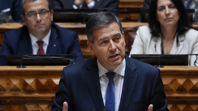 Portugal's PS Government Solidifies Agreement on Social Benefits